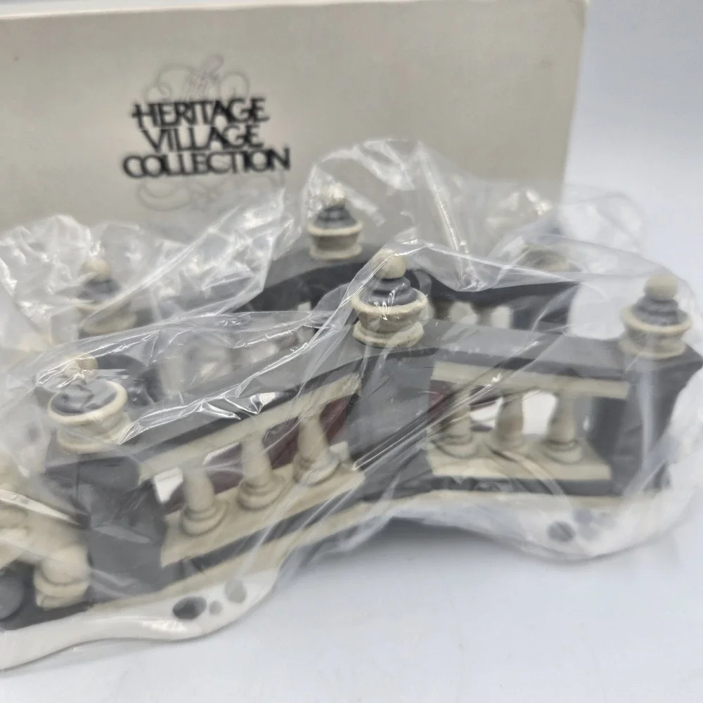Dept 56 Lionhead Bridge 58645 Christmas Village Accessory Heritage Collect. New